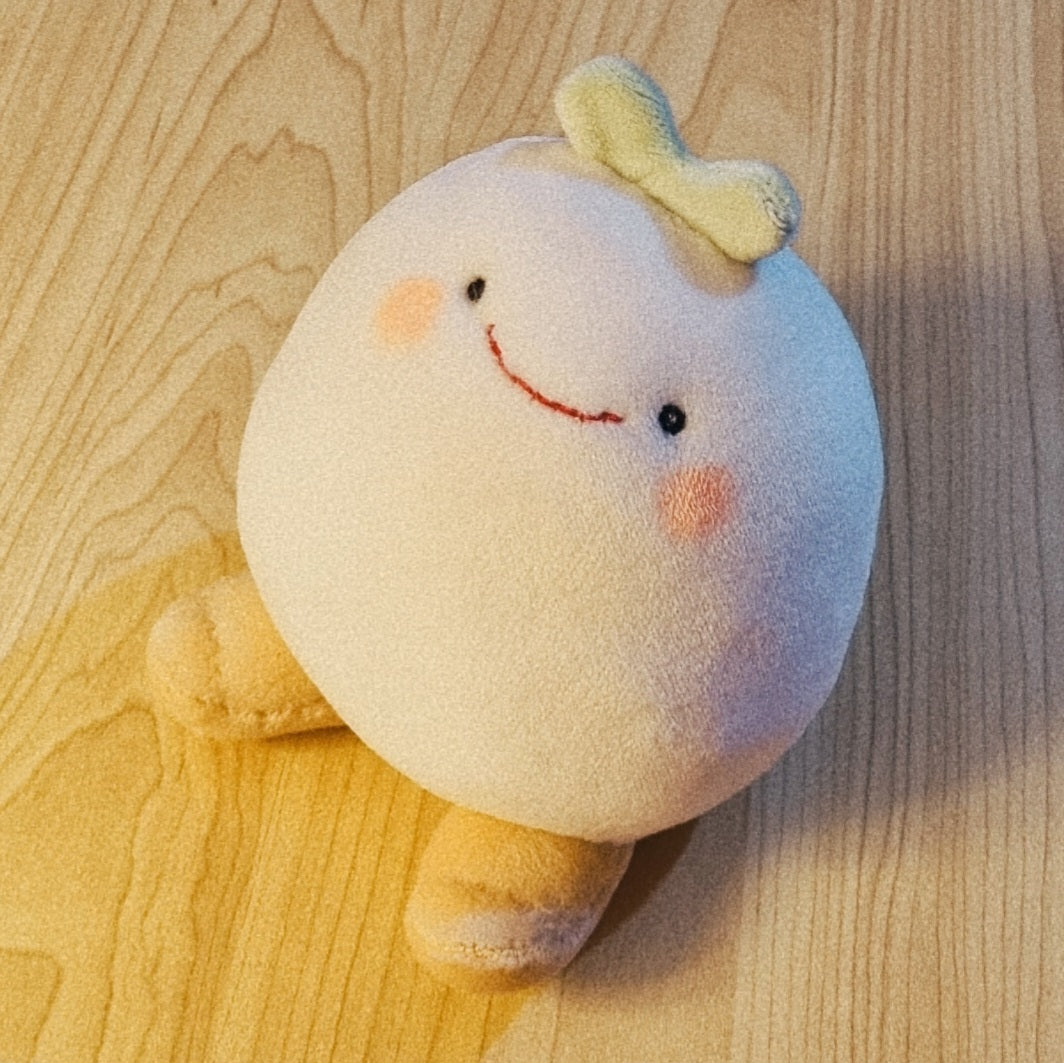 Plant baby (approx. 10cm tall x 9cm wide)