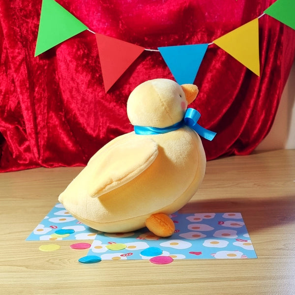 Yellow duckie plush (approx. 14.5cm tall x 15cm long)